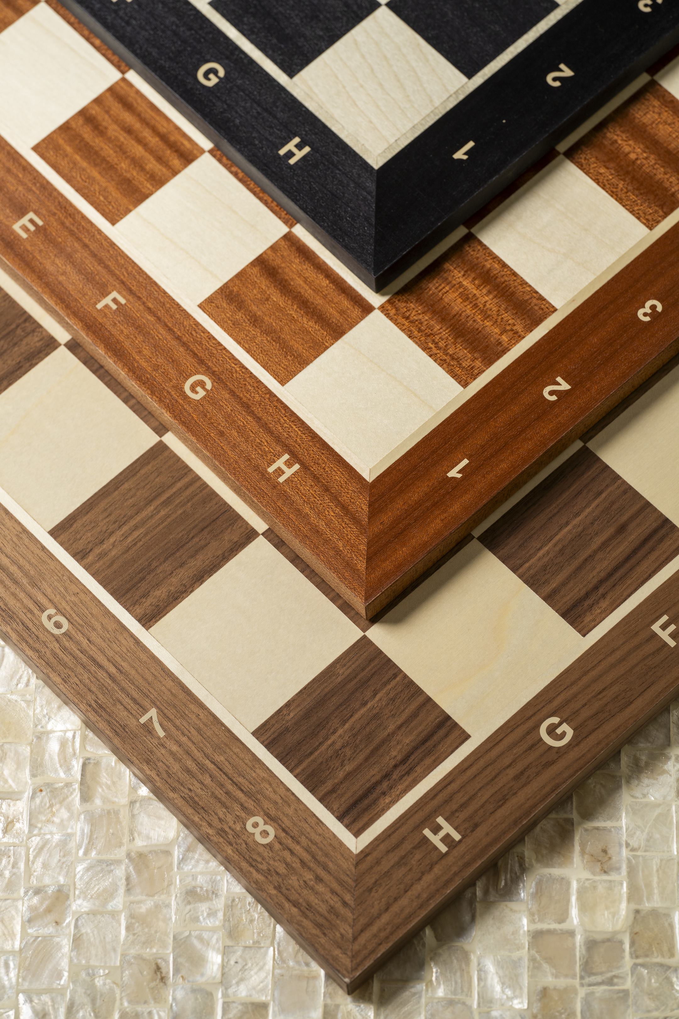 Scacchiera n. 6 (con descrizione) mogano/jawor (intarsiata) - d52544ee000bab8e46474fd47743e598