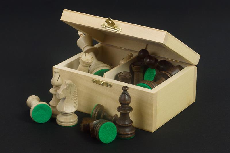 Scacchi STAUNTON N. 5 in Scatola chiara (Re 9cm) - b93629baa54ea4f1241bf1bf47292213