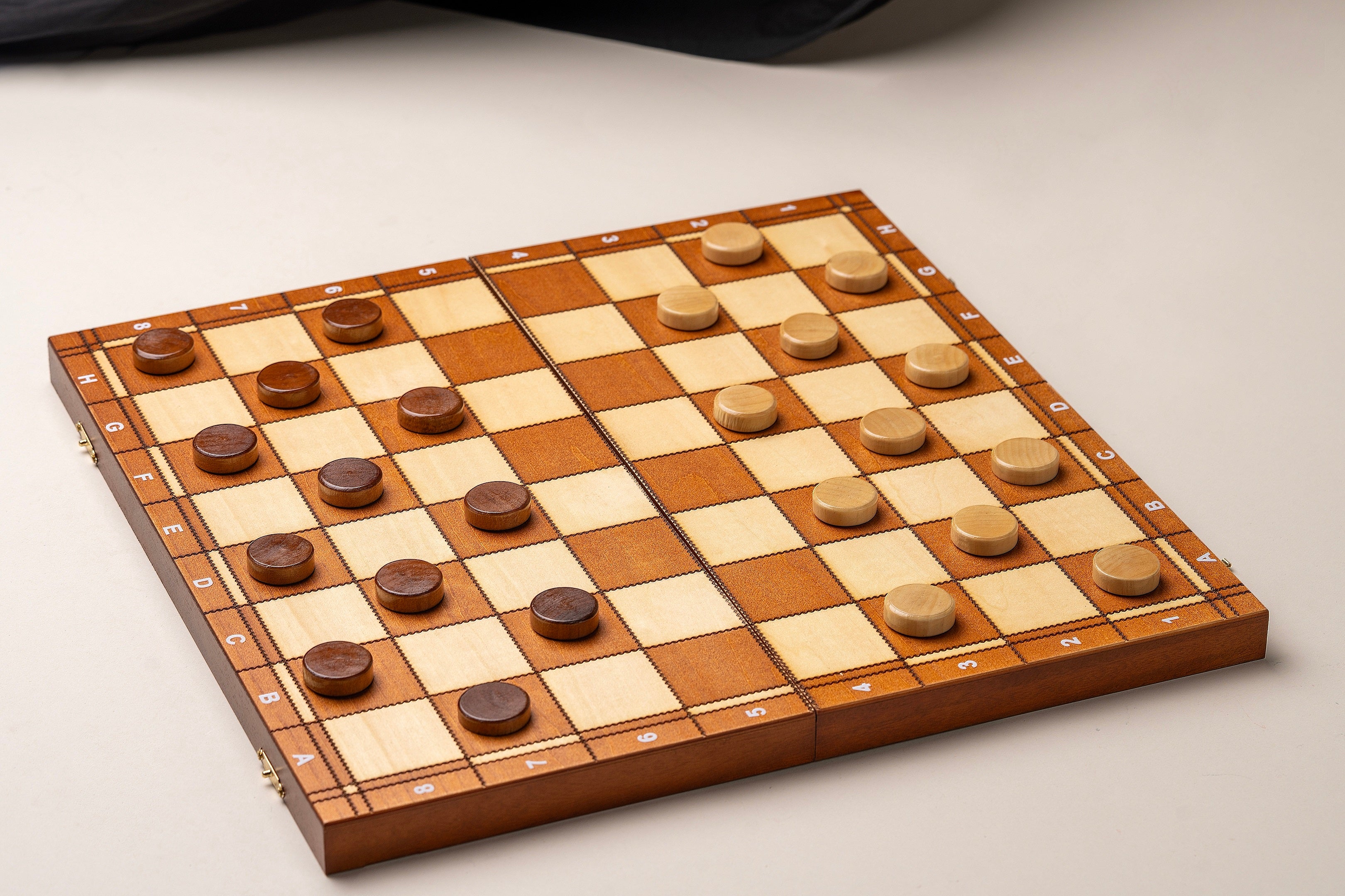 Torneo n. 4 Scacchi + Warcaby + Backgammon - Torneo n. 4 Scacchi + Warcaby + Backgammon