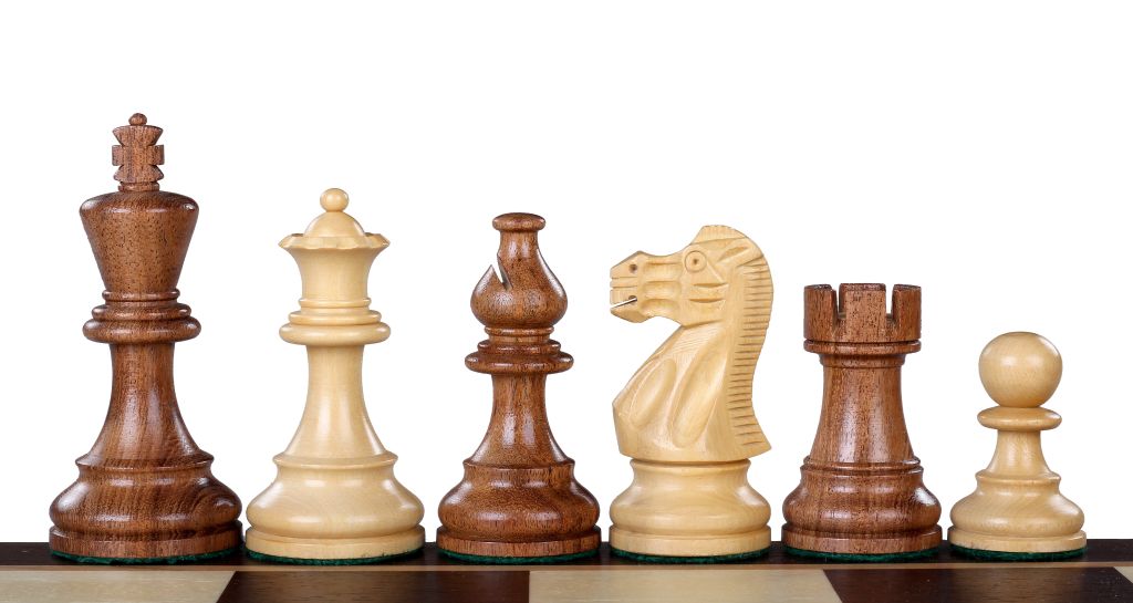 Pezzi degli scacchi in legno