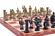 Figure di scacchi stilizzate dell'Impero Romano, nere e dorate, con peso in metallo (re 98 mm)