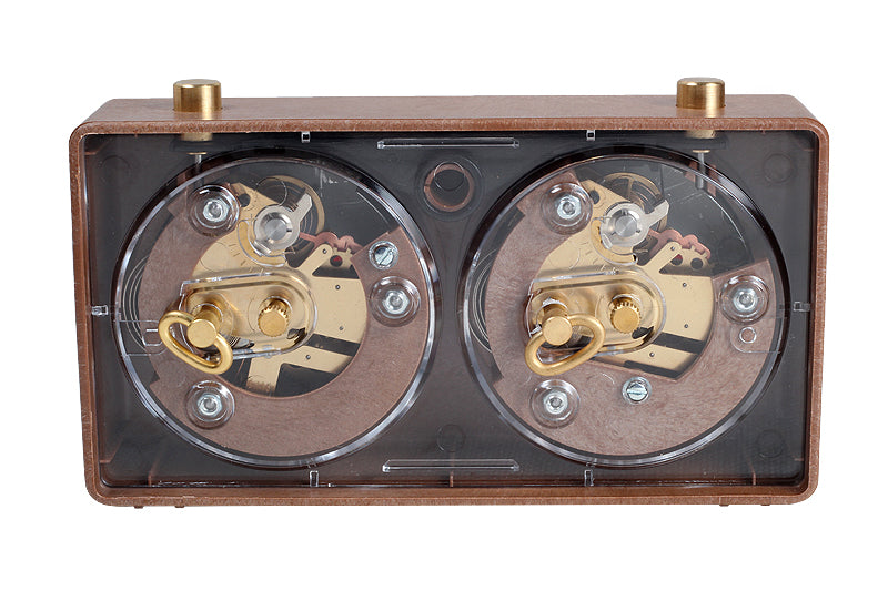 CLASSIC piccolo orologio in plastica, marrone - CLASSIC piccolo orologio in plastica, marrone