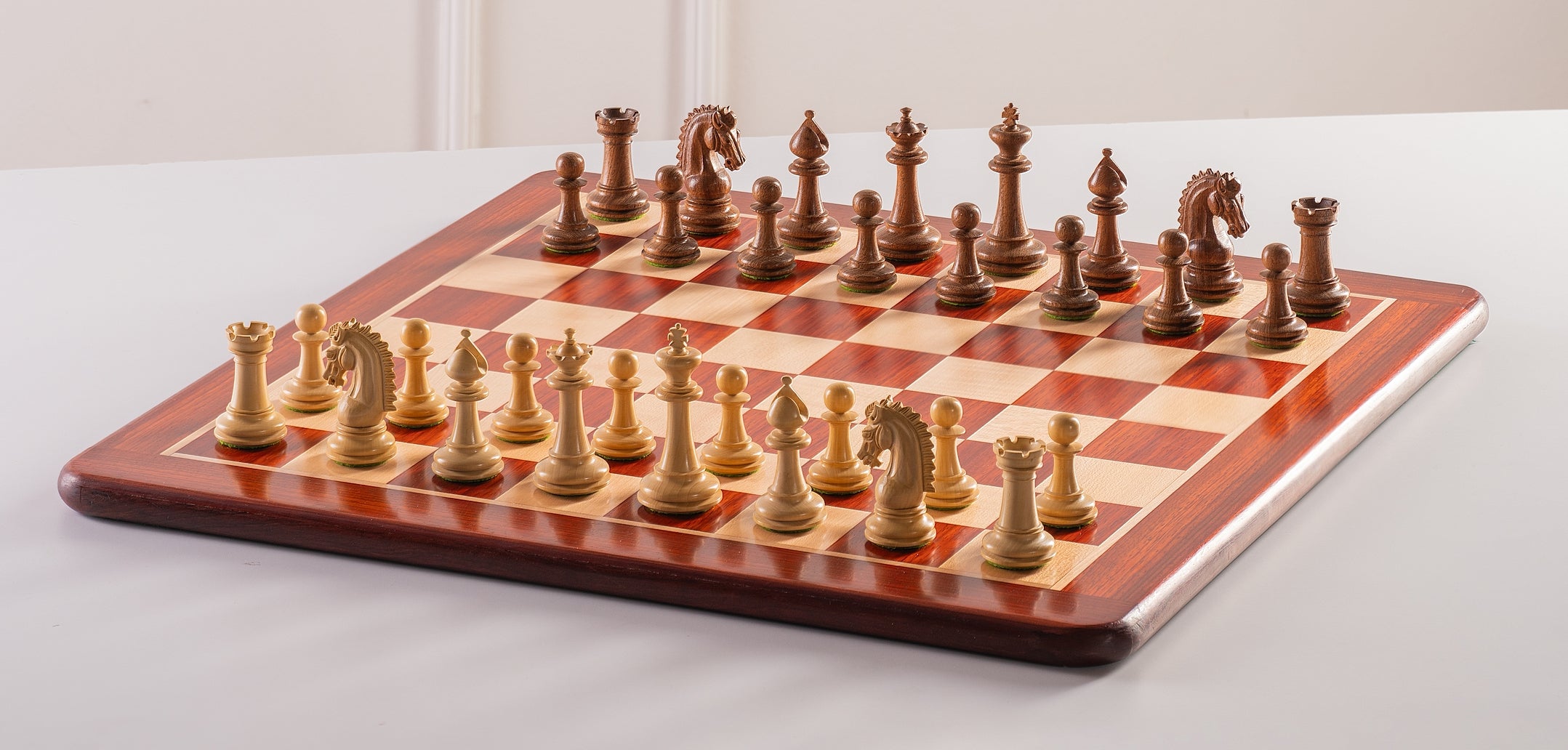 Scacchi Sceicco in Acacia (Re 9,5 cm) - a4db2357410f14d3e87ee19c496ea237