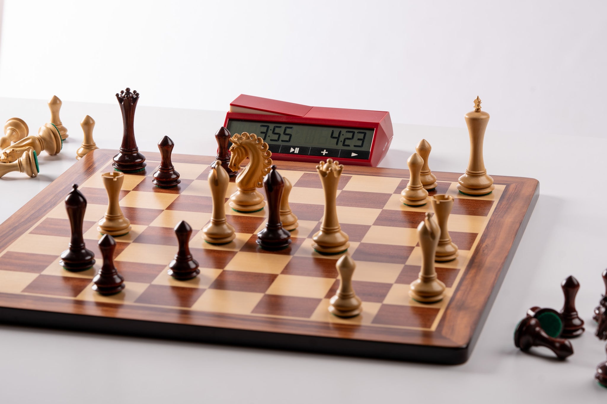  - Scacchi EMPIRE in legno di padauk 4,25''
