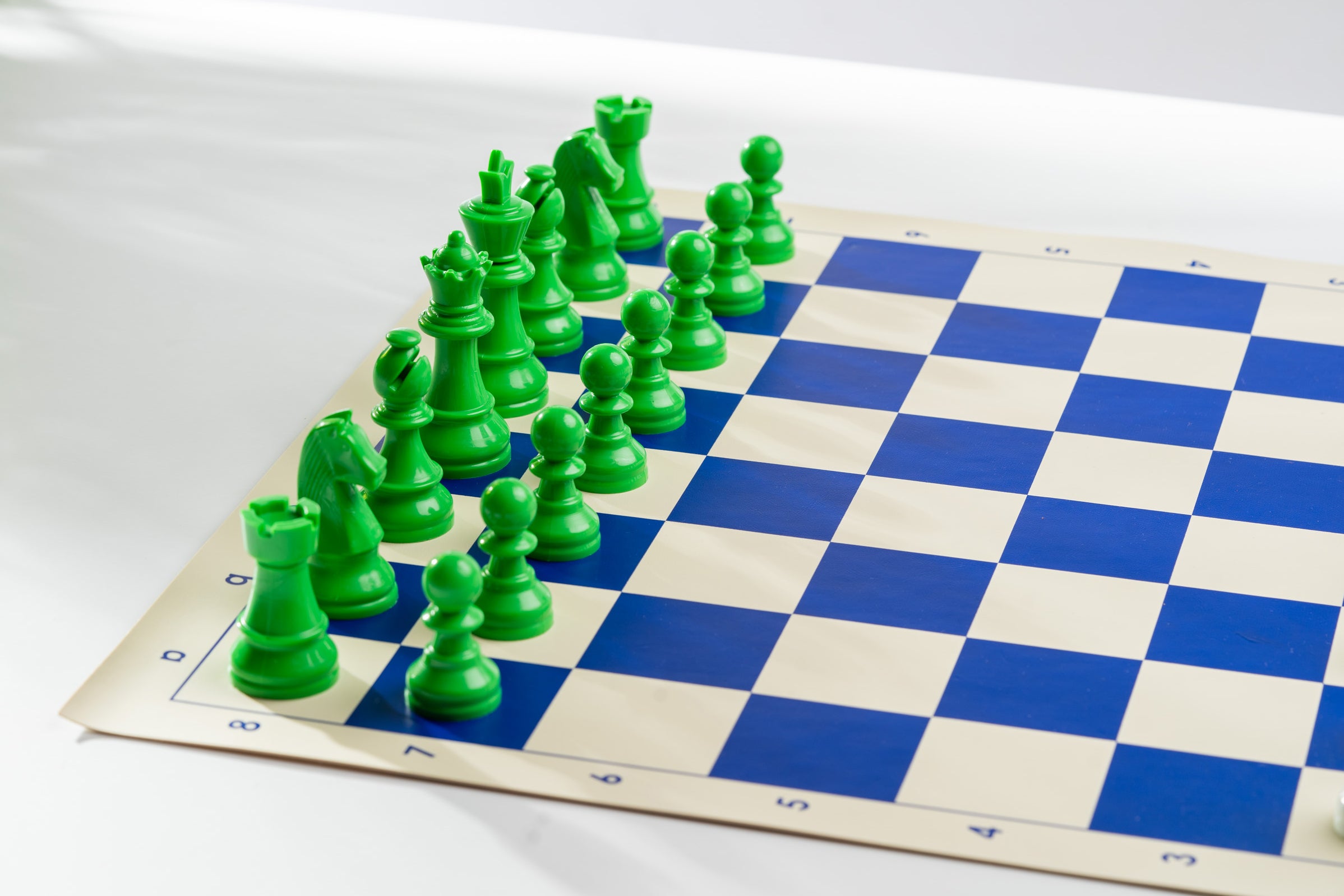 5902560359480_TR03_20Green_20on_5902560353204__20DMV03_20Blue_vinyl_chessboards_arr_83cef86b-6d23-478c-b535-c27b1c59dc37.jpg