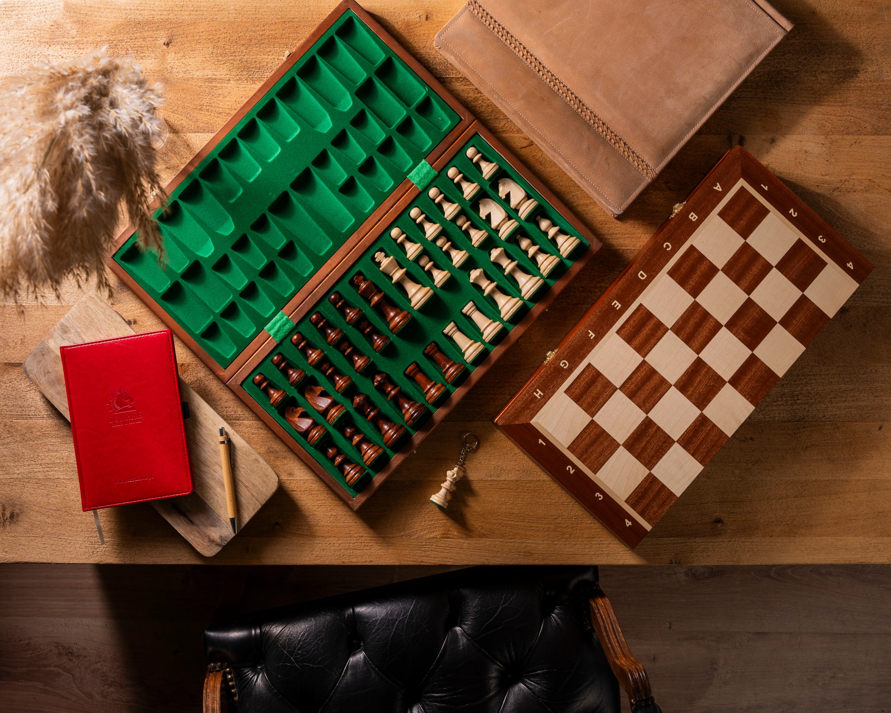 5902560359855_CH95_SET_BROWN_DQ-tournament_no5-3_arr_a01c4e83-0117-4ef0-a642-6e7bf24b03c8.jpg