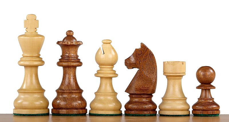 Set di scacchi Ettore - Caselle 58x58 mm + Scacchi Tedeschi (Re 9,5 cm) - Set di scacchi Ettore - Caselle 58x58 mm + Scacchi Tedeschi (Re 9,5 cm)