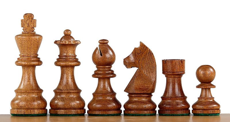Set di scacchi Don Chisciotte (Re 9,5 cm) - Set di scacchi Don Chisciotte (Re 9,5 cm)