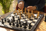 Set Francese 2: Scacchiera (50x50 cm) + Scacchi Francesi Ebanizzati (Re 8,9 cm)