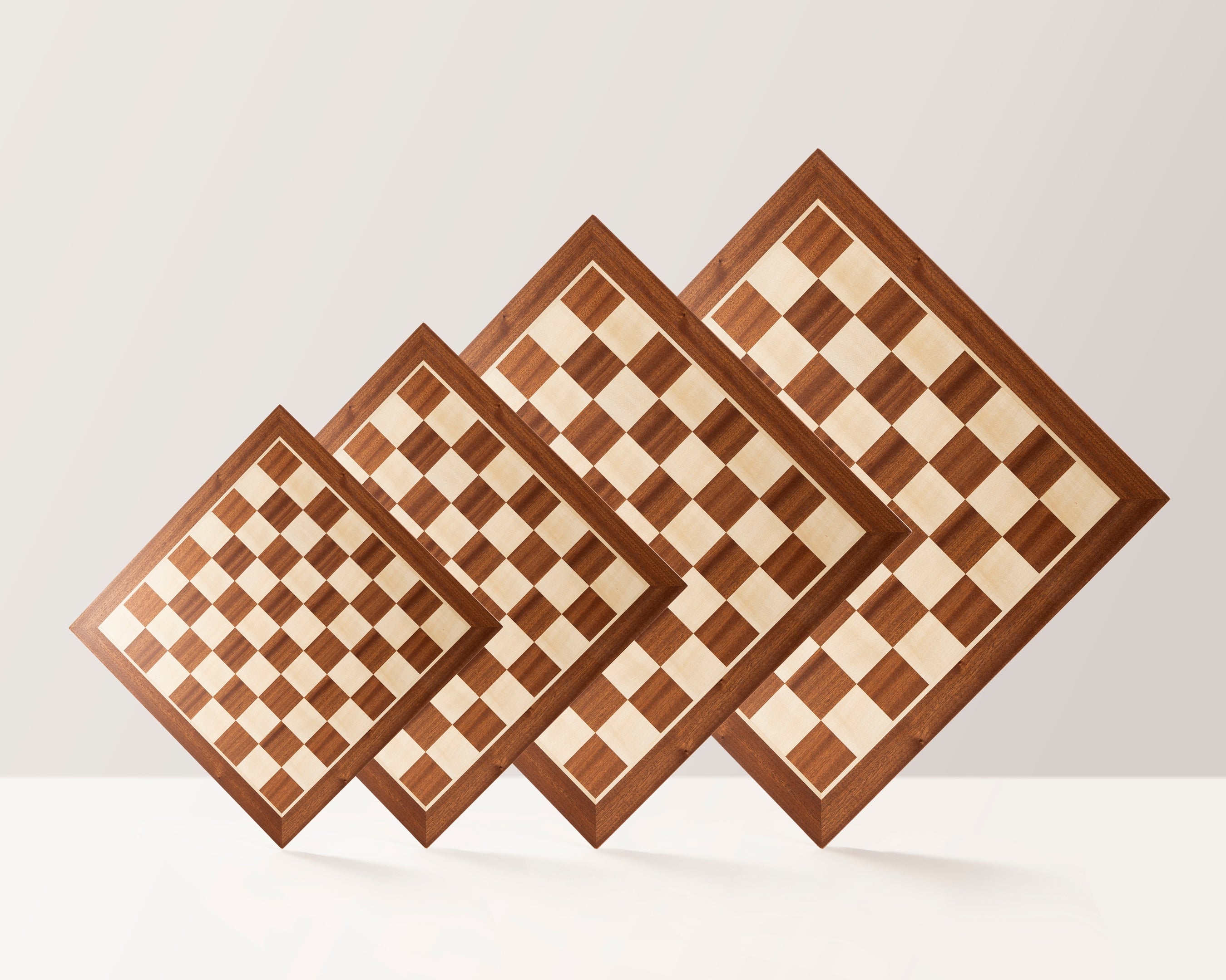 Scacchiera n. 5 (Senza Coordinate) in mogano/jawor (intarsiata) - 0fafdc1e002d471d1597e618be6d069f