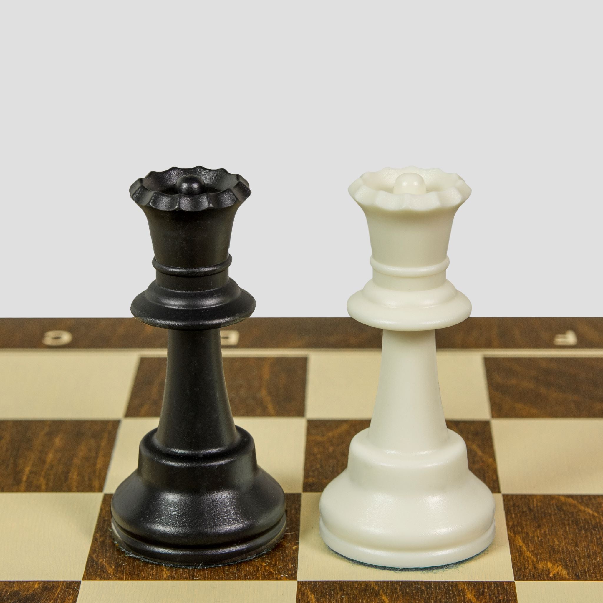 Set di Due Regine in plastica - 0f37be265ba4dffda241bc0ca40ade0f