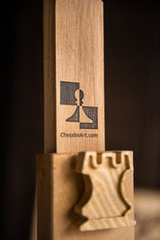 Elegante scacchiera in legno DEMONSTRATION - scacchiera (80x80cm) con figure